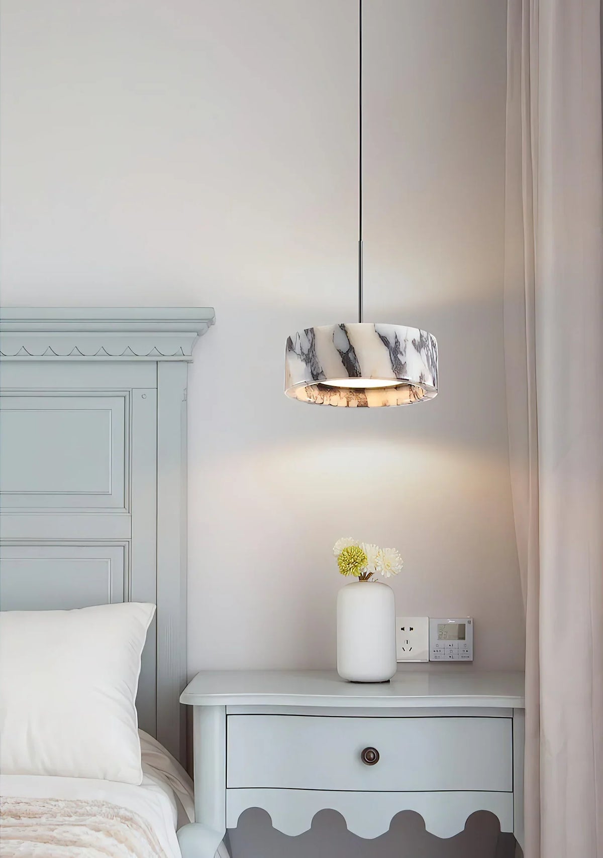 Round Marble Elancourt Pendant Lamp – Marble detail 10