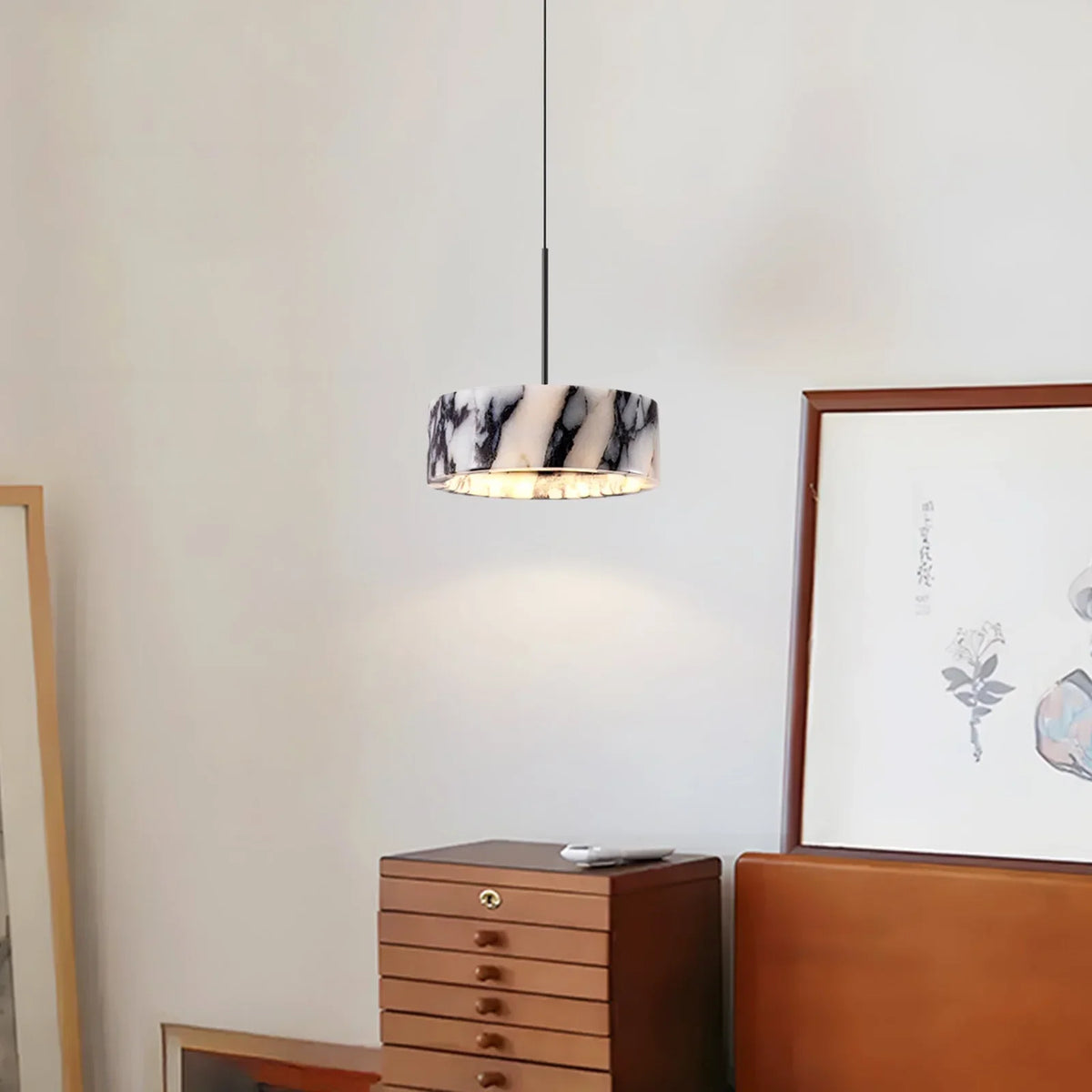 Round Marble Elancourt Pendant Lamp – Marble detail 4