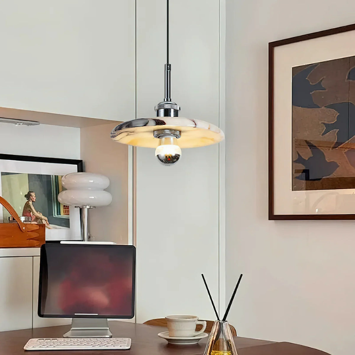 Round Zat Marble Pendant Lamp – Marble detail 3