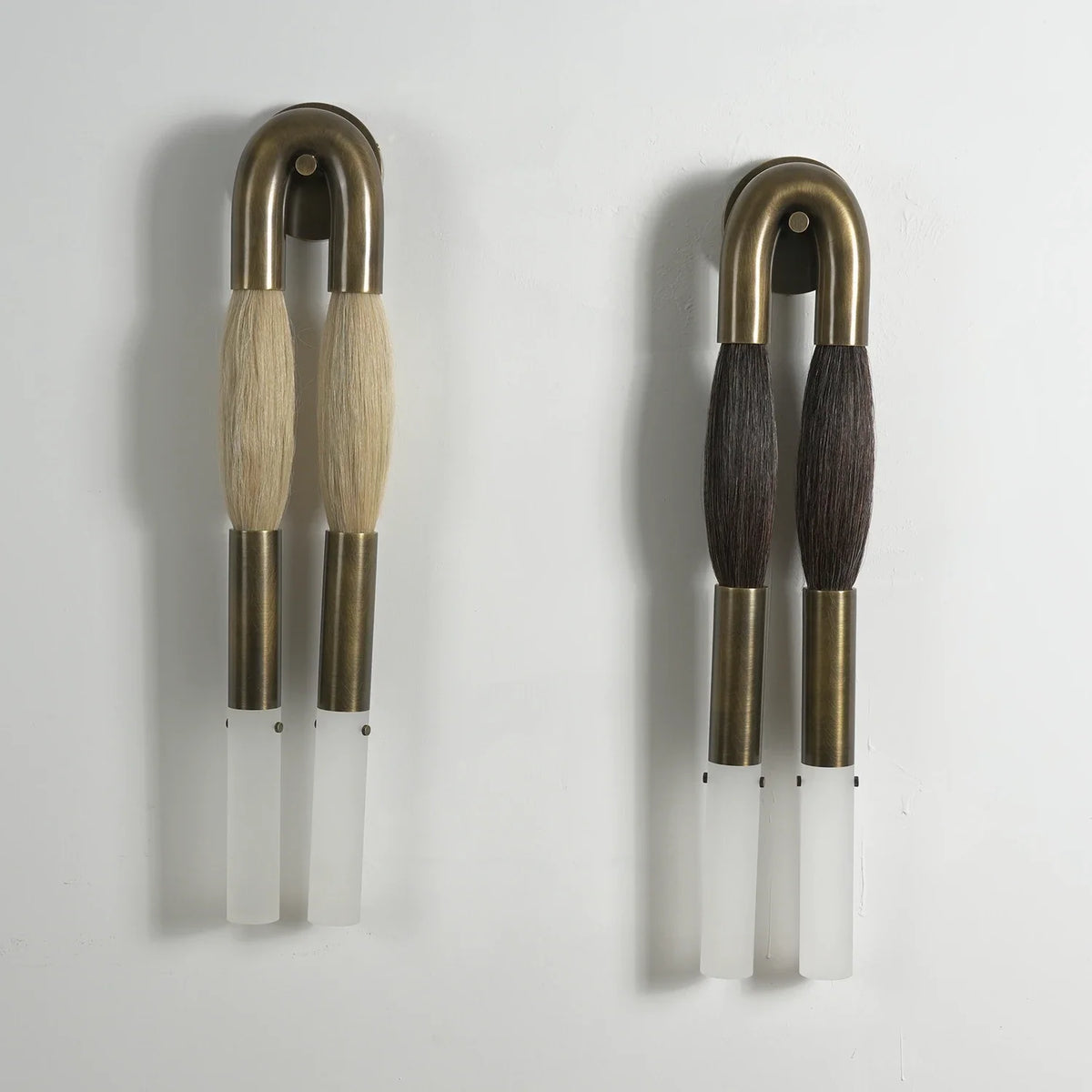 Sable Arc Brass Wall Sconce – Brass detail 11