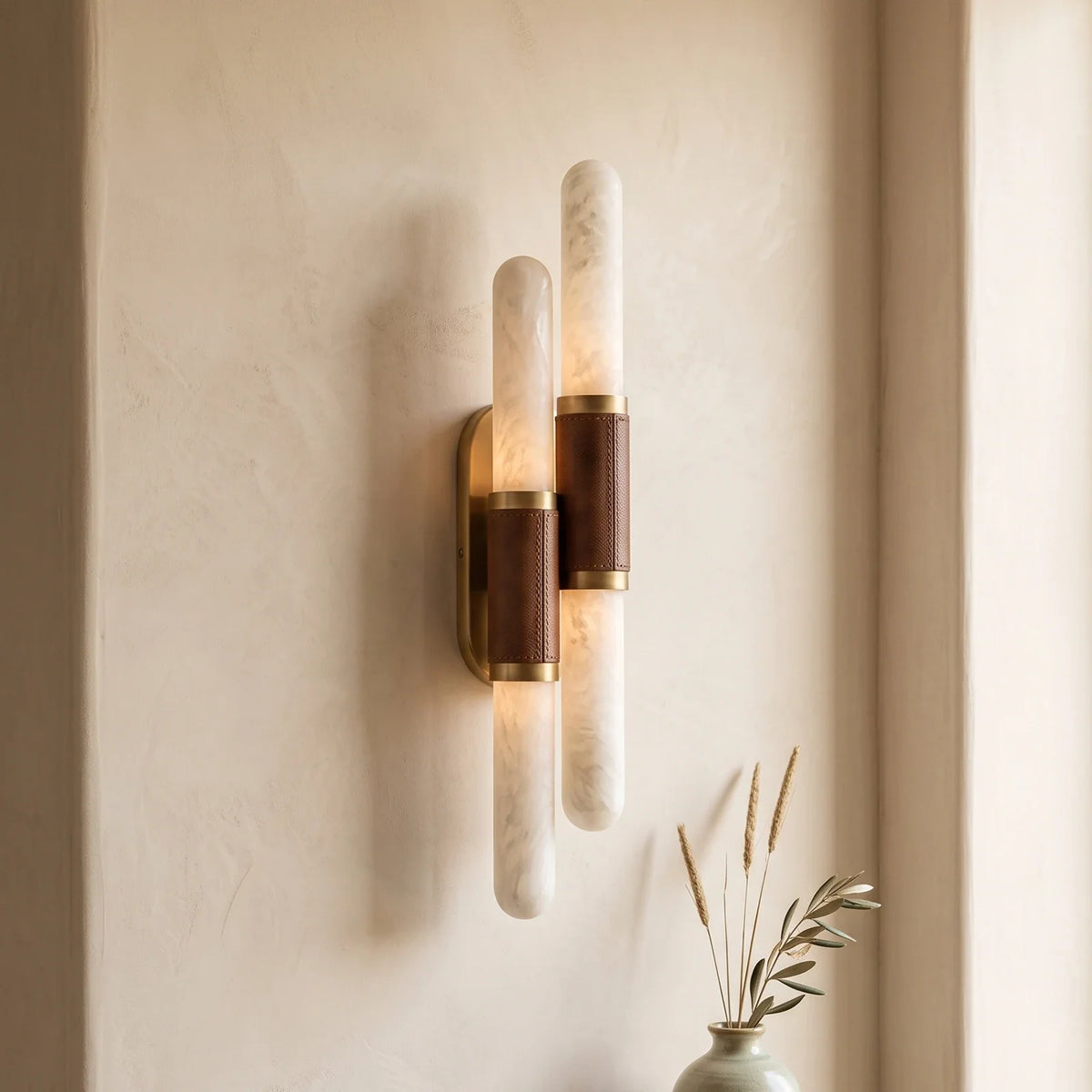 Sartelle Alabaster Wall Sconce – Alabaster detail 10