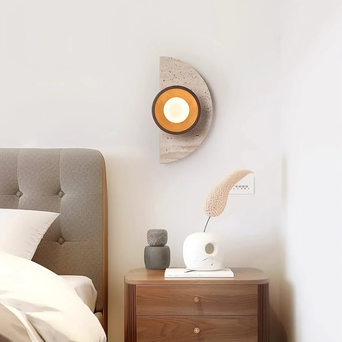 Semicircular Travertine Wall Light – Travertine detail 2