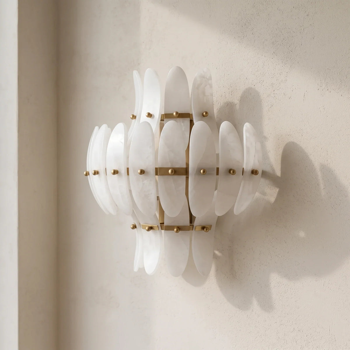 Seraphine Tiered Alabaster Petal Wall Sconce – Alabaster detail 14