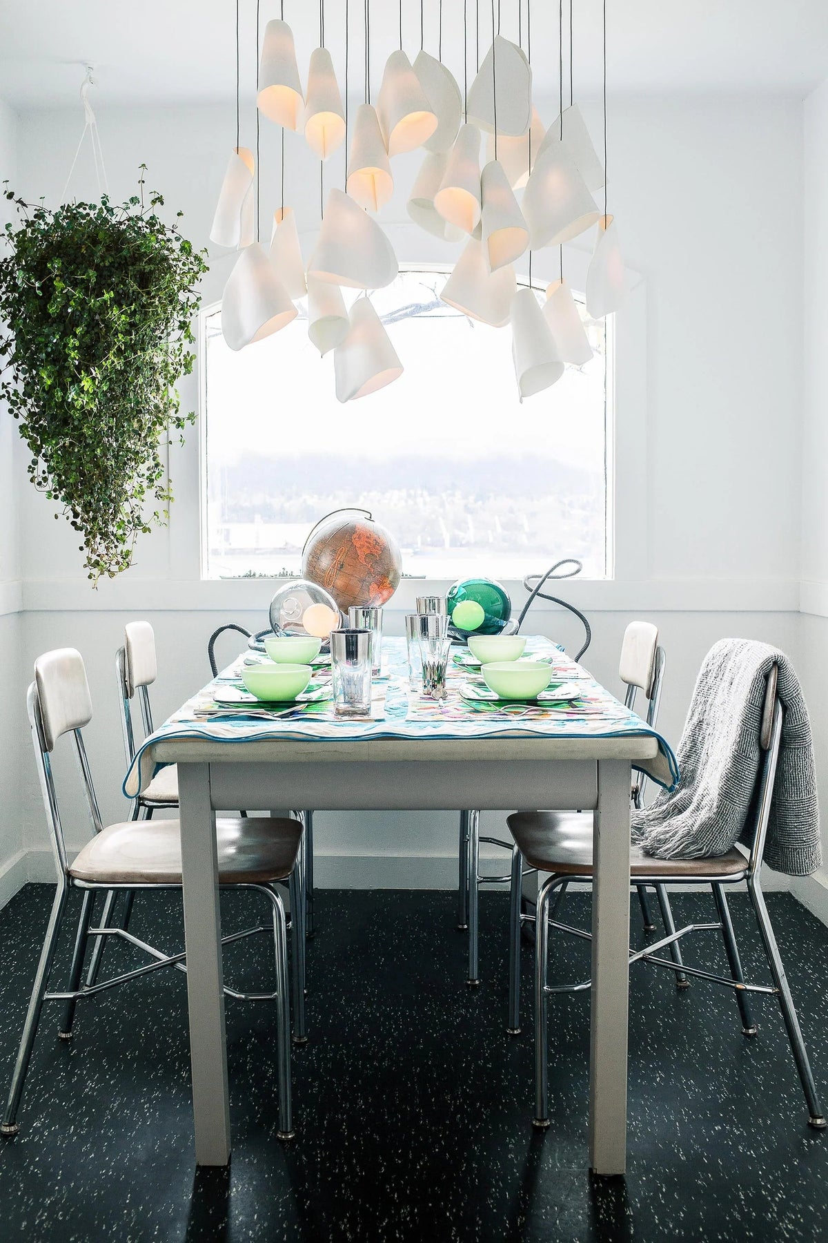 Series 21 Glass Pendant Light Cluster – Glass detail 16