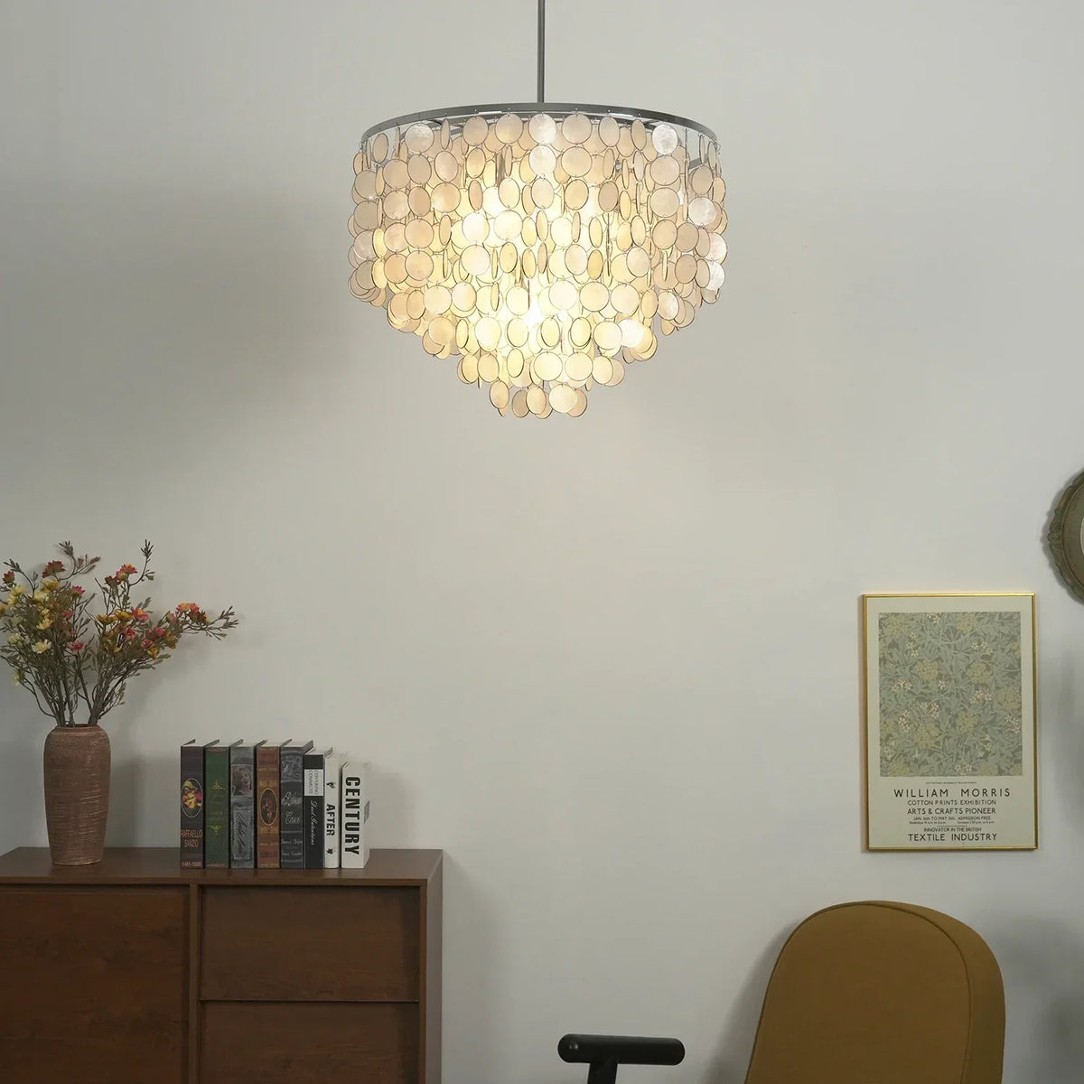 Shell Waterfall Oceana Tiered Iron Chandelier – Iron detail 10