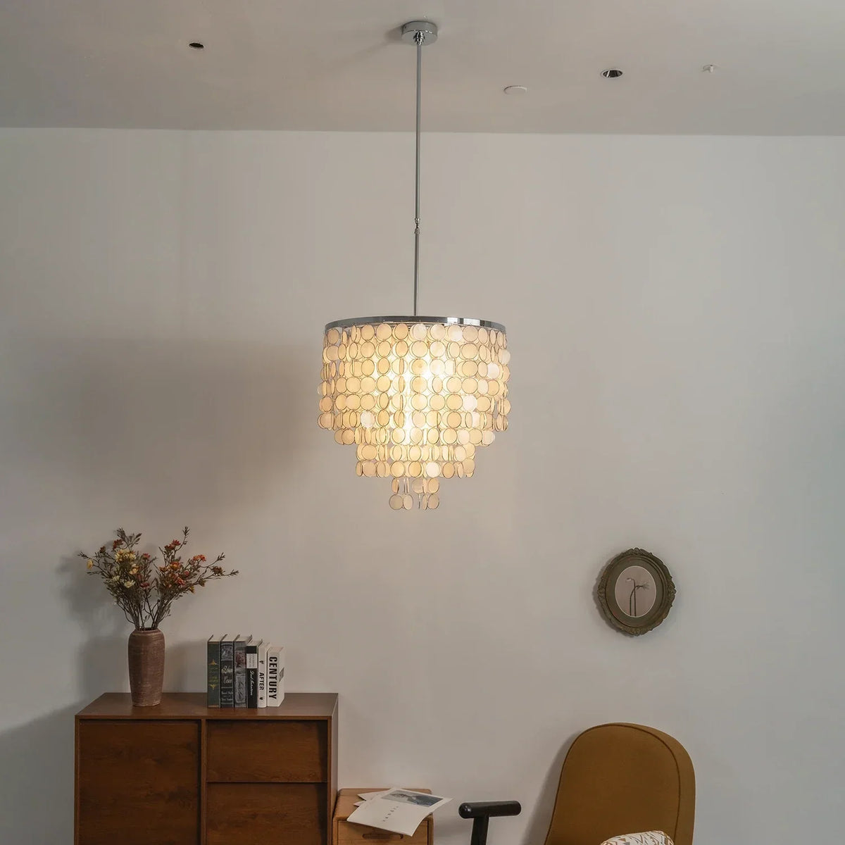 Shell Waterfall Oceana Tiered Iron Chandelier – Iron detail 9
