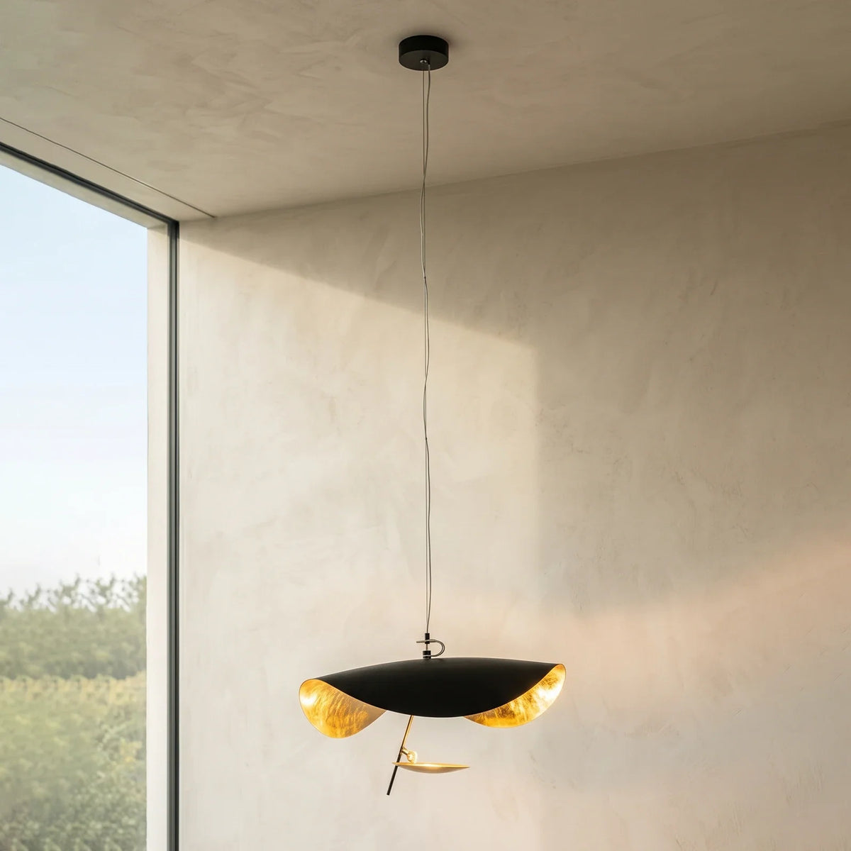 Solenne Gold Leaf Wave Iron Pendant Light – Iron detail 33