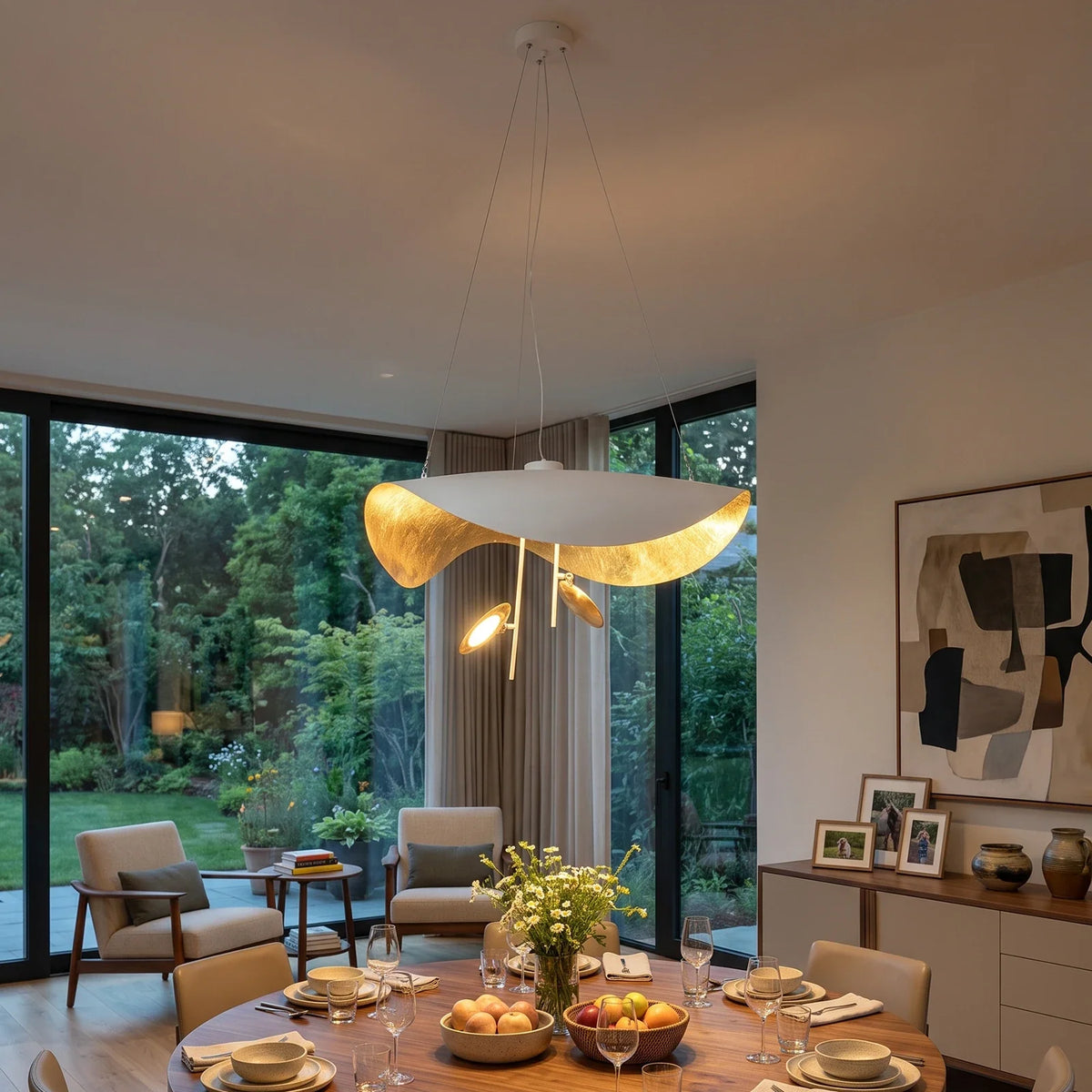 Solenne Gold Leaf Wave Iron Pendant Light – Iron detail 3
