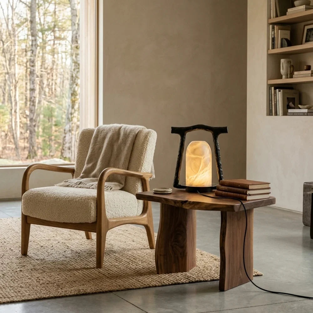 Sora Alabaster Table Lamp – Alabaster detail 9