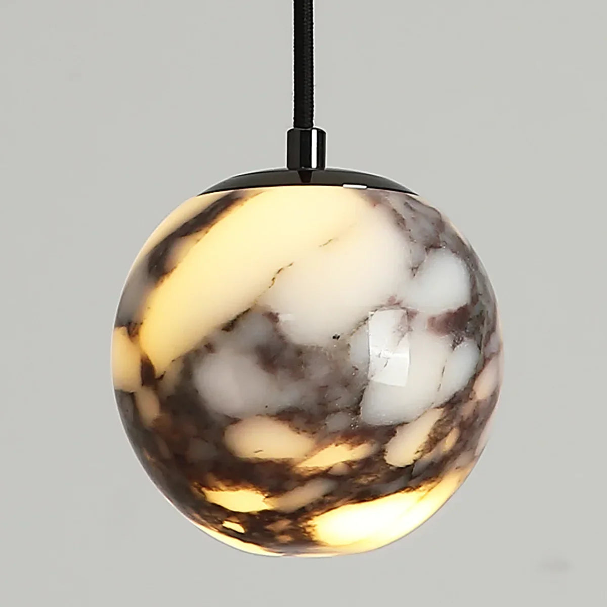 Spherical Marble Pendant Light – Marble detail 9
