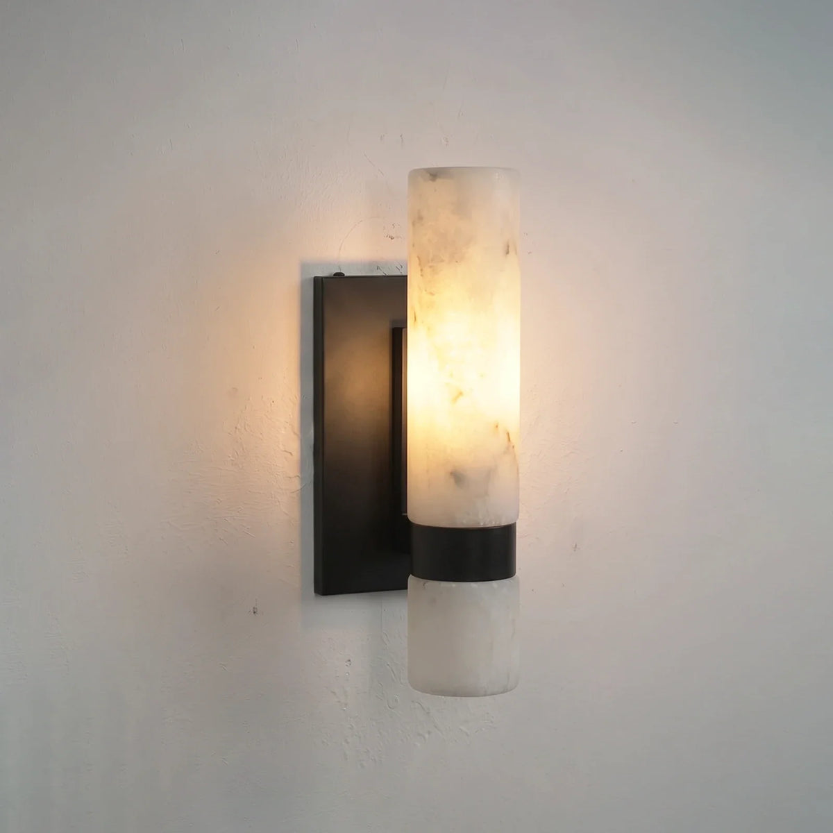 Stela Alabaster Cylinder Wall Sconce – Alabaster detail 14