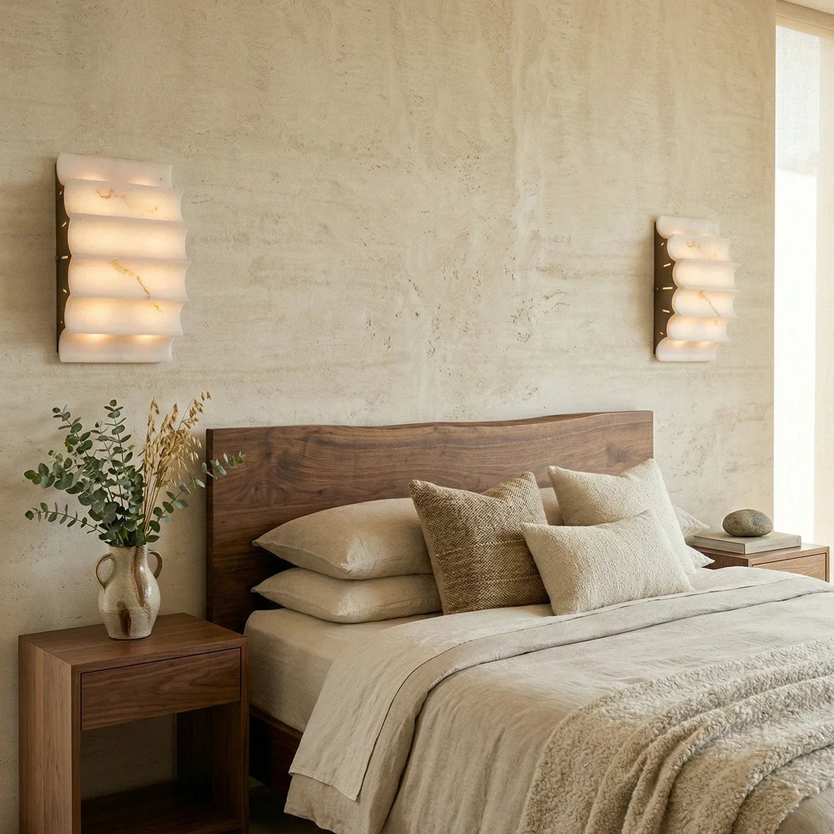 Stepped Arched Alabaster Wall Lamp – Alabaster detail 7