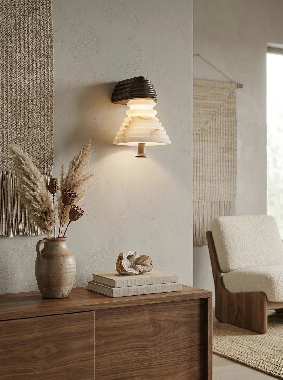 Strata Ribbed Alabaster Wall Sconce – Alabaster detail 8