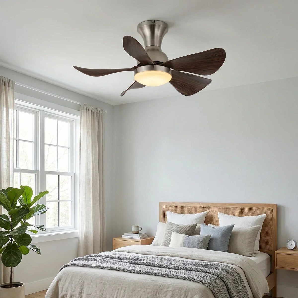Stylish Compact Silent Copper Ceiling Fan Light – Copper detail 6