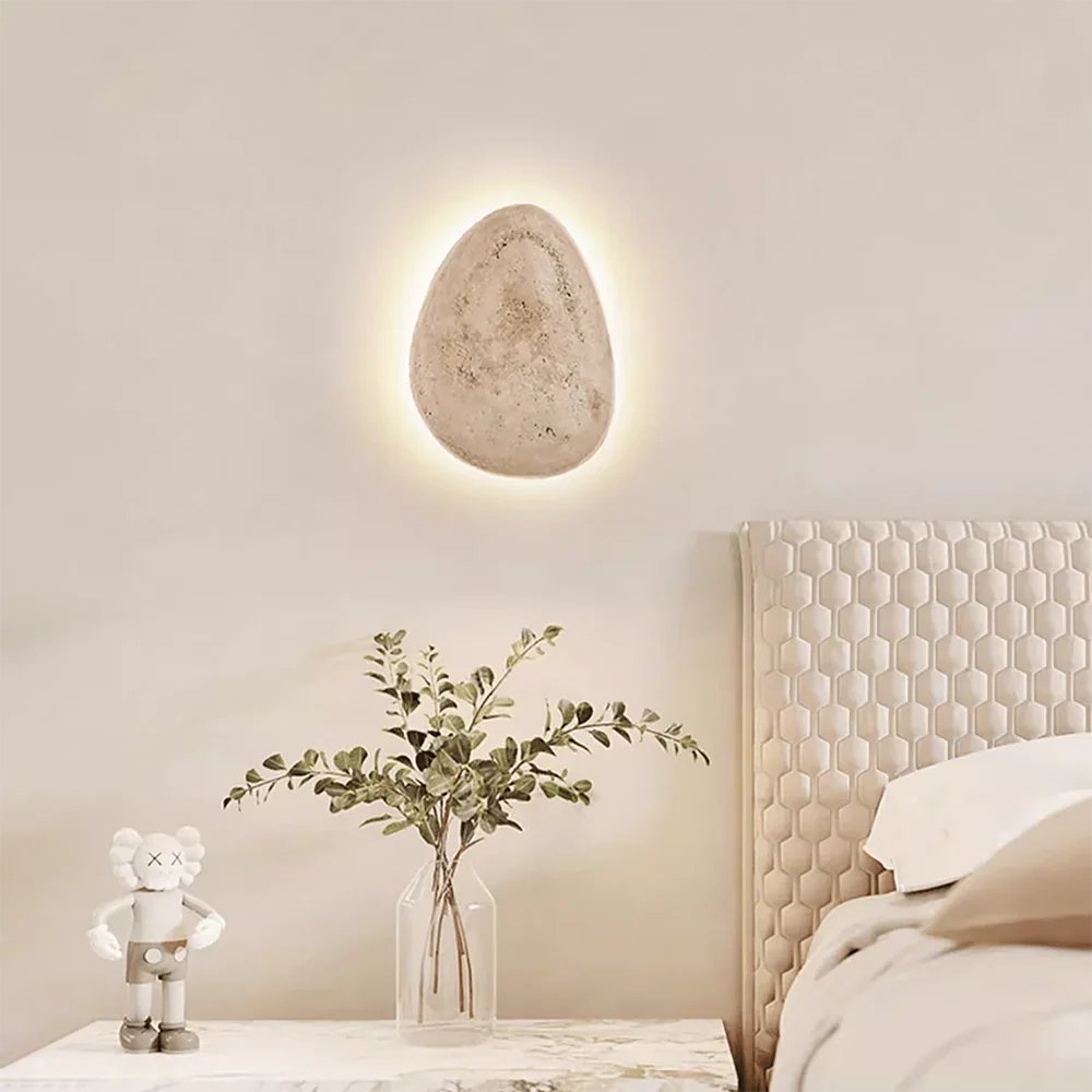 Terra Ovo Pebble-Shaped Travertine Wall Lamp – Travertine detail 7