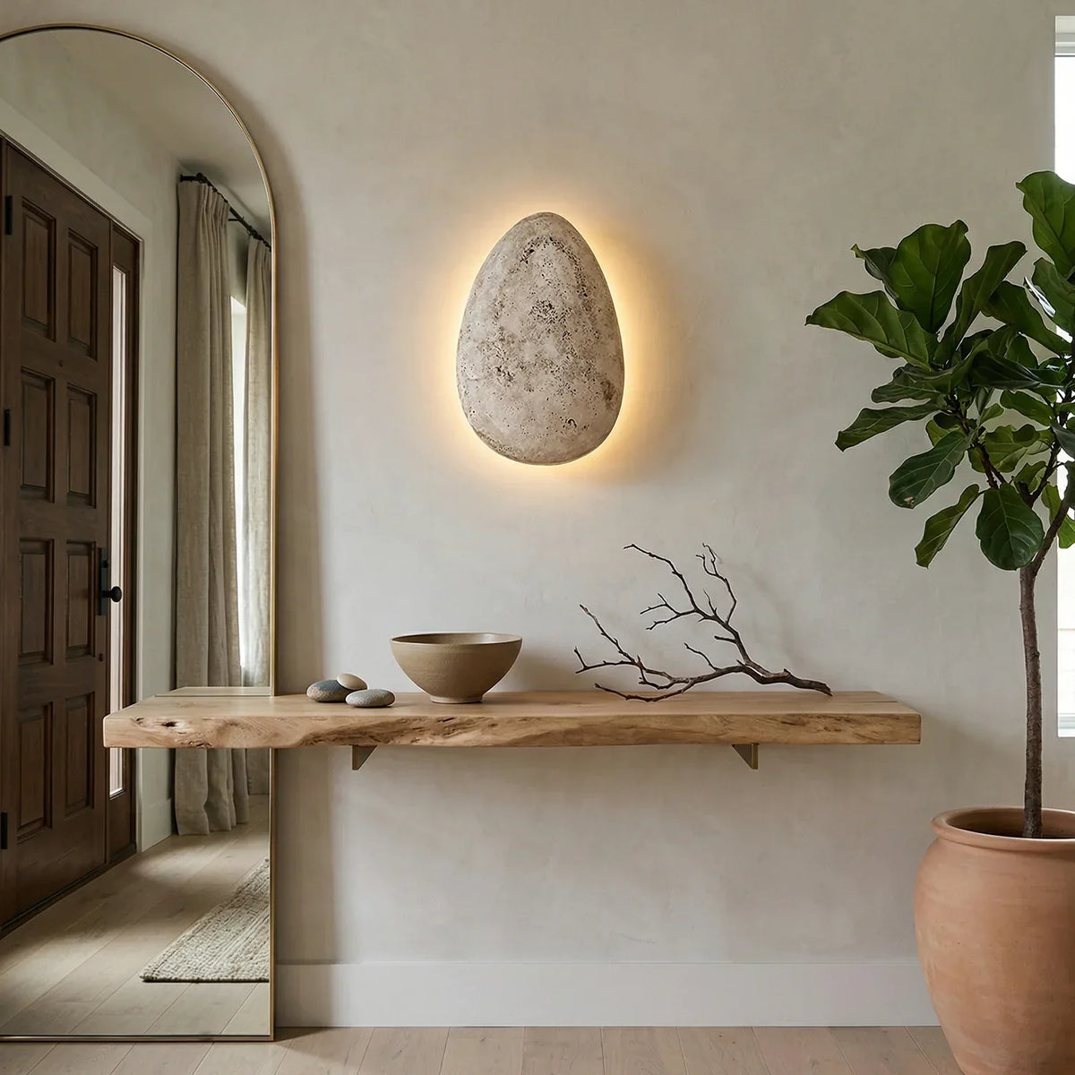 Terra Ovo Pebble-Shaped Travertine Wall Lamp – Travertine detail 5
