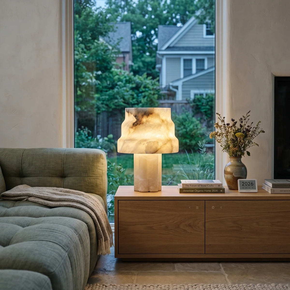 Tiered Verona Alabaster Table Lamp – Alabaster detail 4