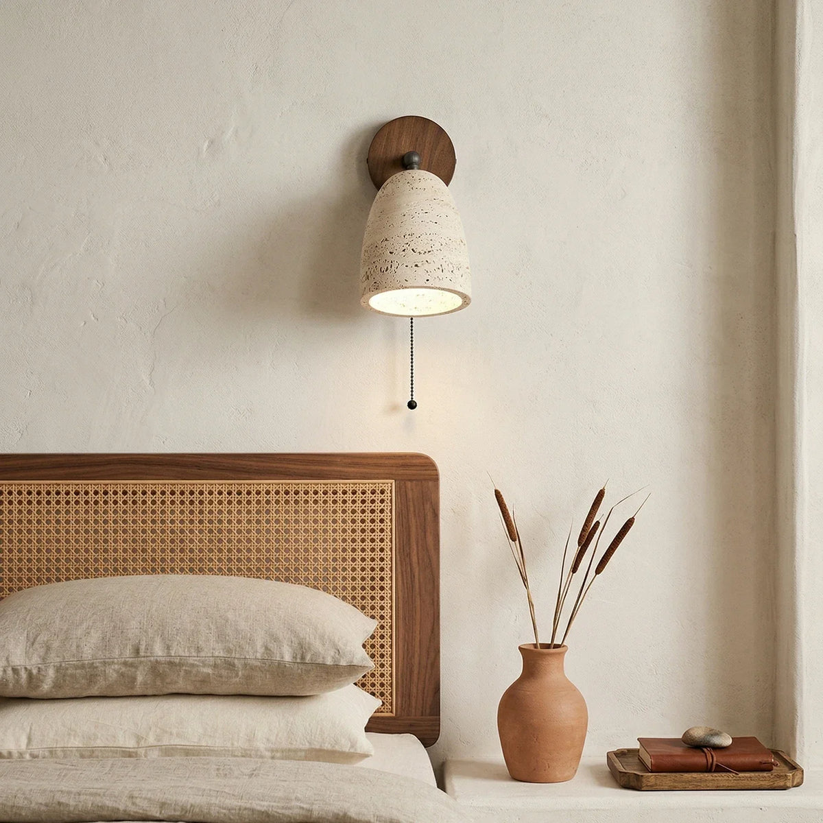 Travertine Adjustable Swivel Wall Lamp – Travertine detail 3