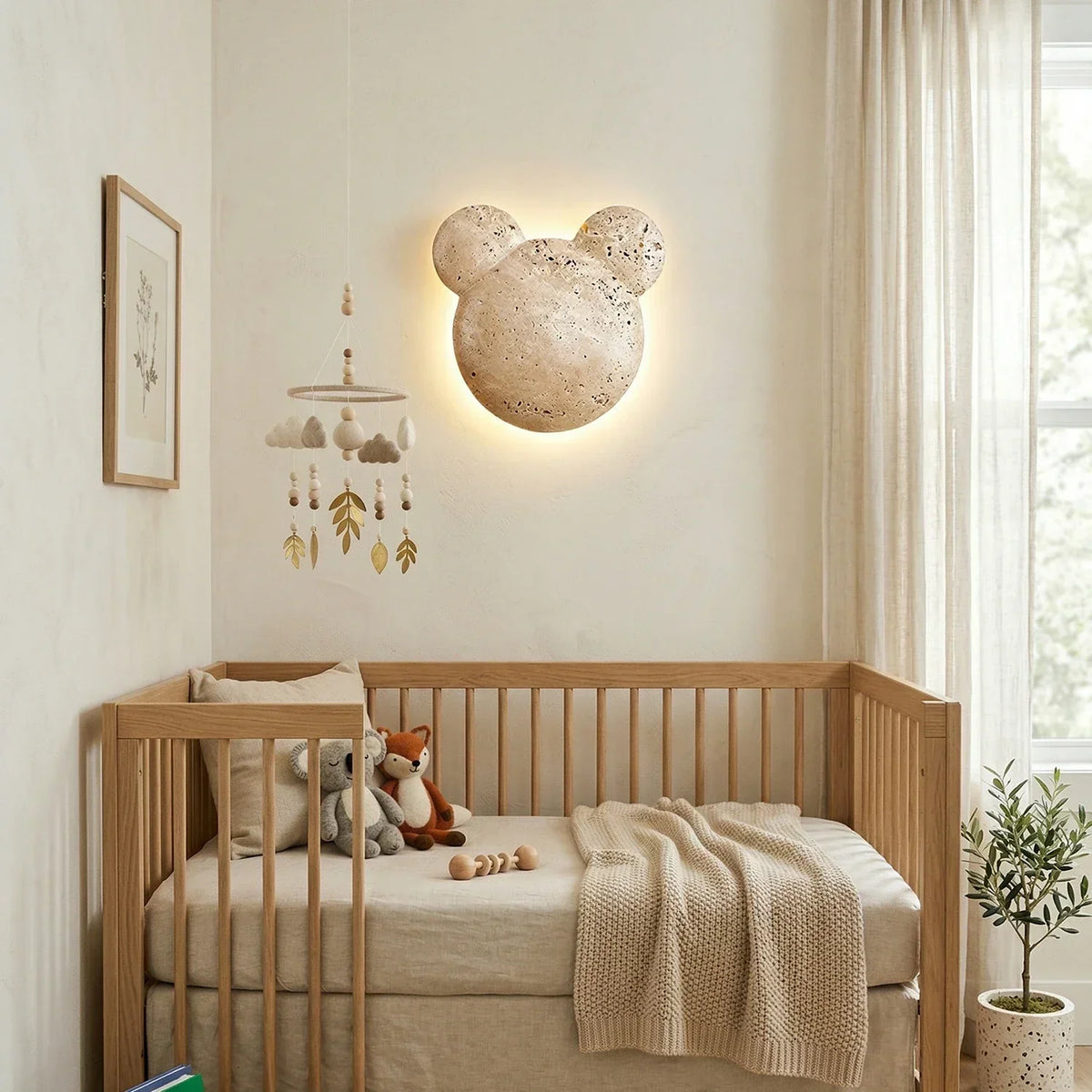 Travertine Bear Art Wall Lamp – Travertine detail 2