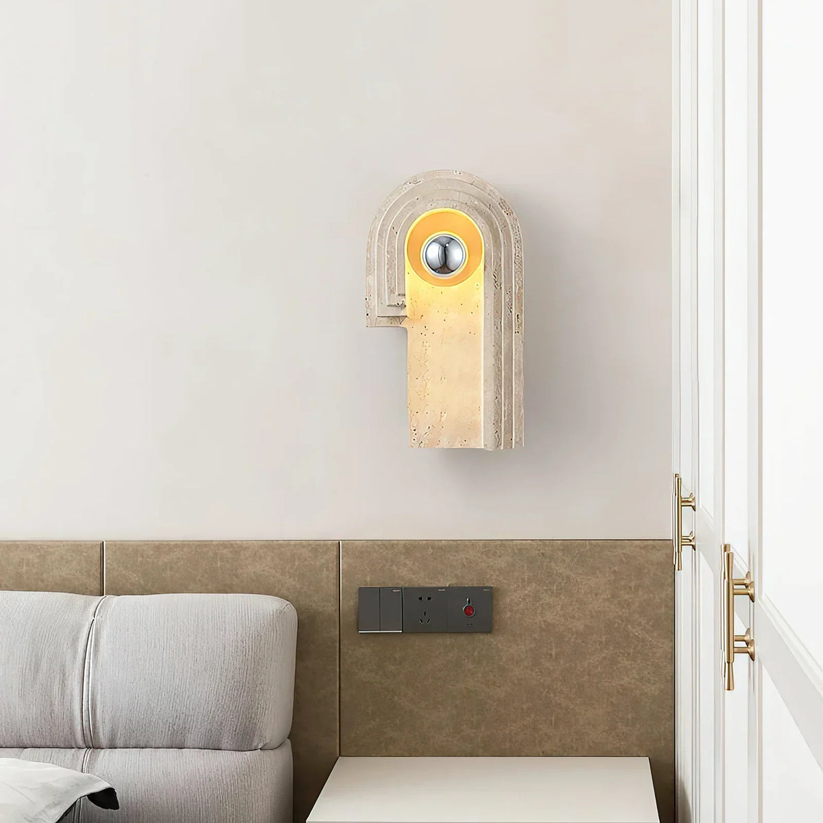 Travertine Bien Wall Lamp – Travertine detail 3