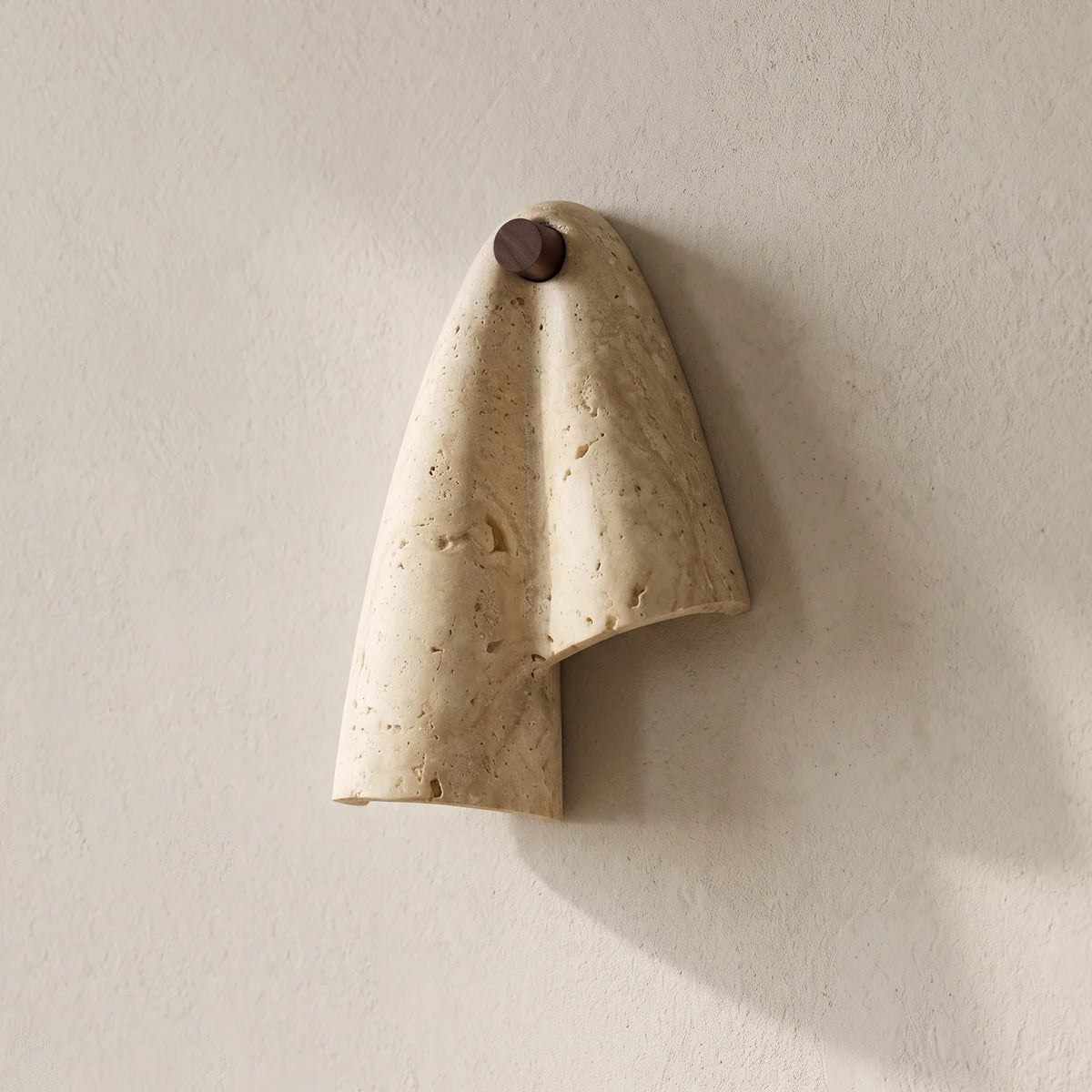 Travertine Pearlmont Wall Lamp – Travertine detail 15