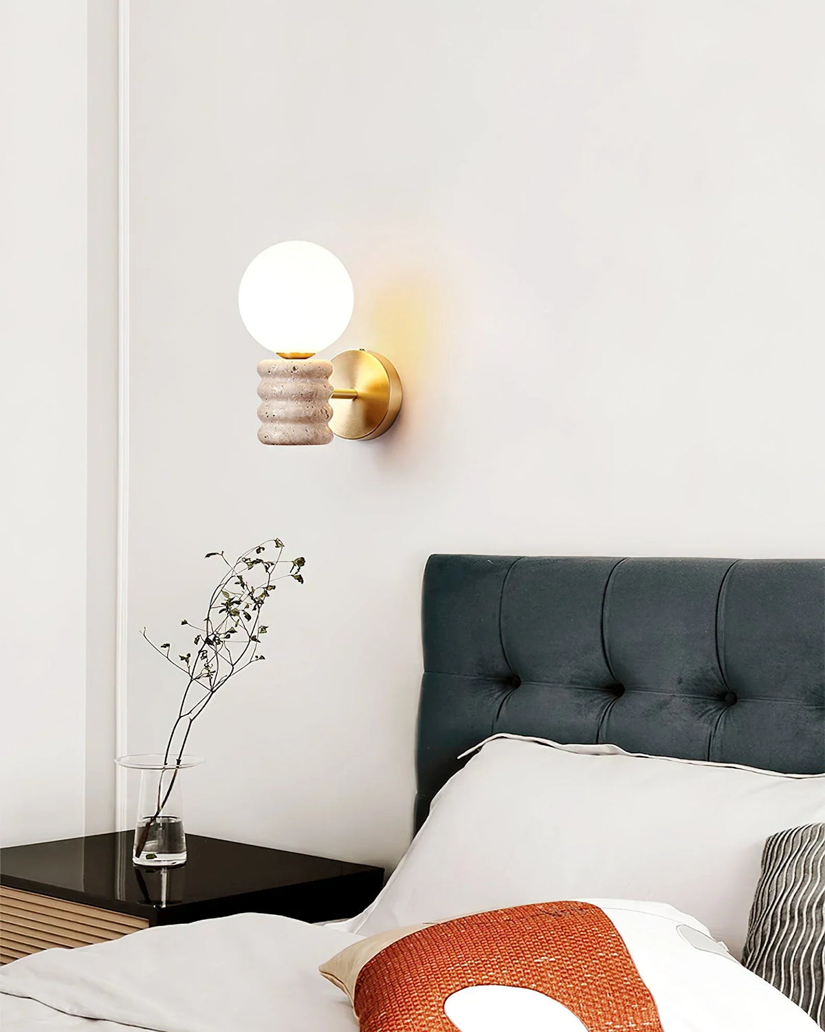 Travertine Romus Wall Lamp – Travertine detail 8