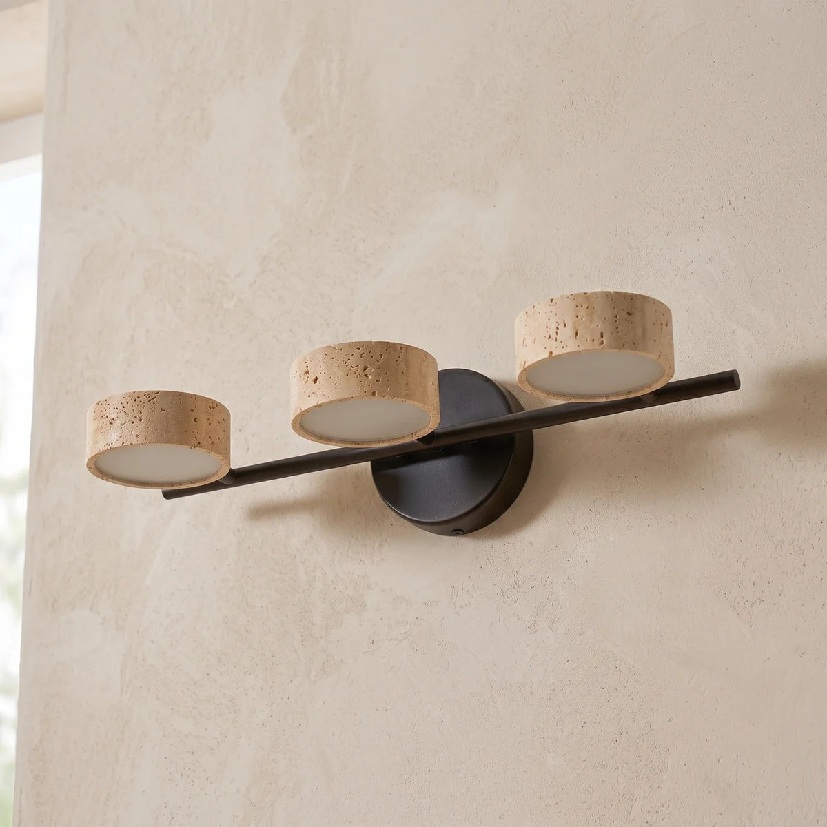 Travertine Traviso Beam Wall Sconce – Travertine detail 22