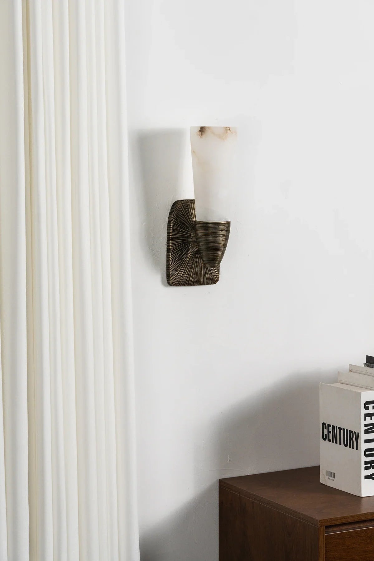 Twist Tapered Alabaster Wall Sconce – Alabaster detail 21