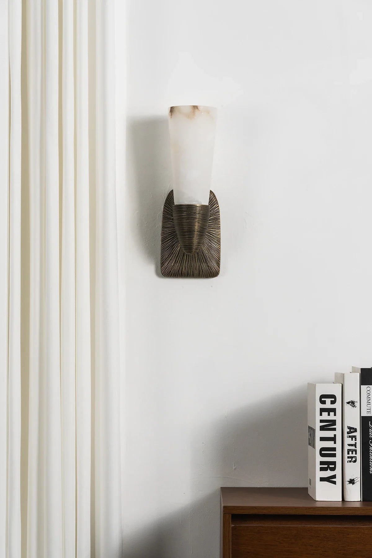 Twist Tapered Alabaster Wall Sconce – Alabaster detail 18
