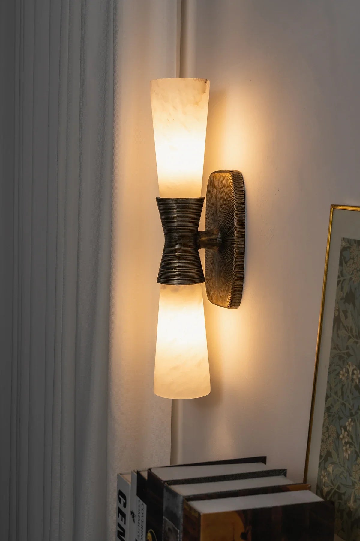 Twist Tapered Alabaster Wall Sconce – Alabaster detail 26