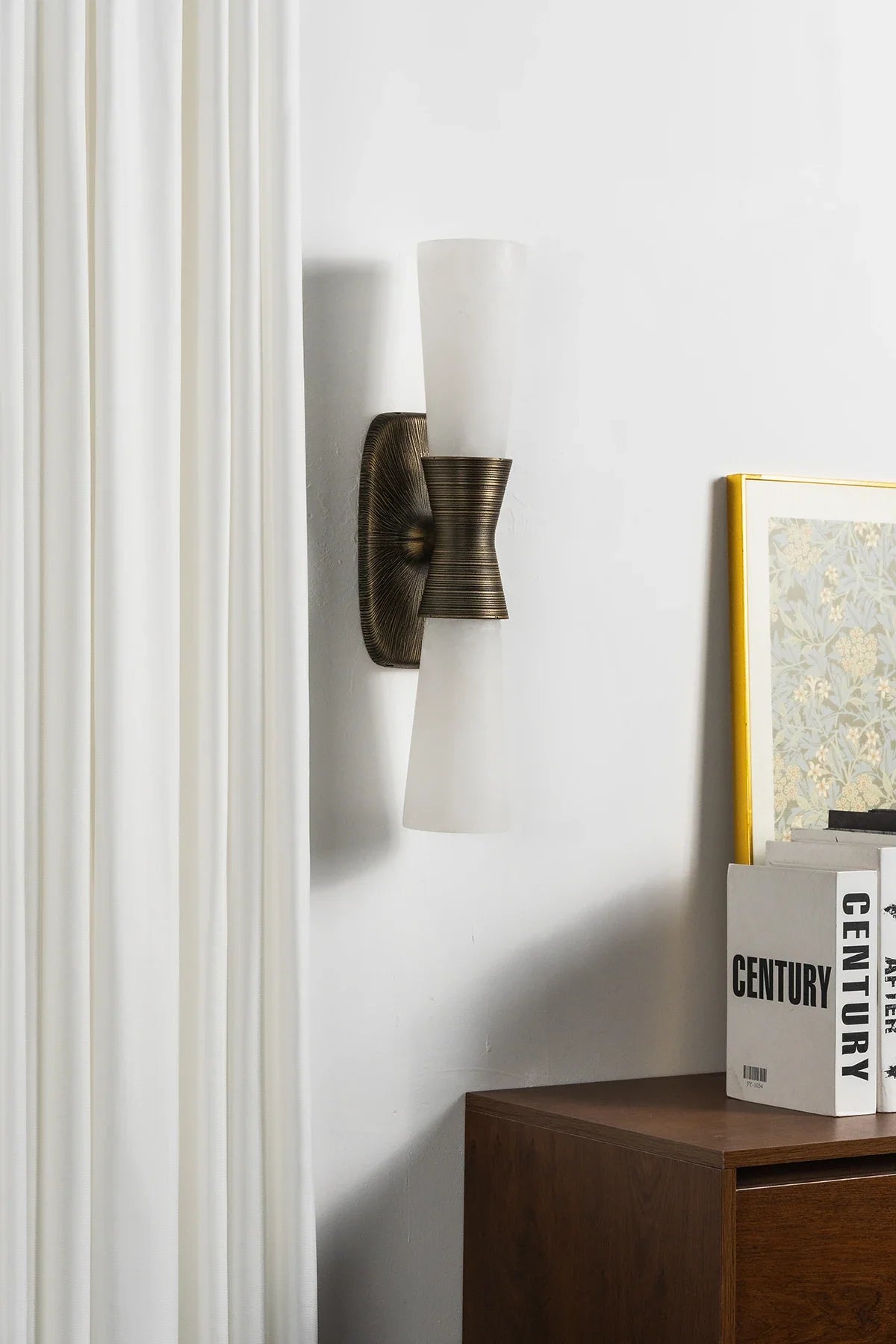 Twist Tapered Alabaster Wall Sconce – Alabaster detail 27