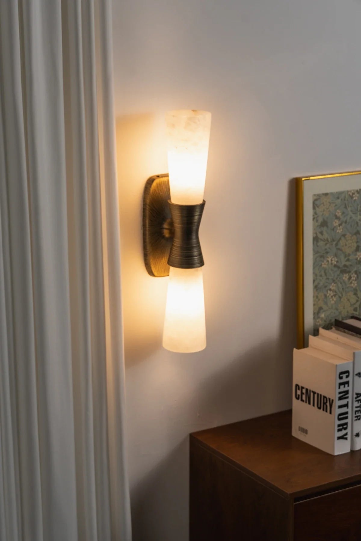 Twist Tapered Alabaster Wall Sconce – Alabaster detail 22