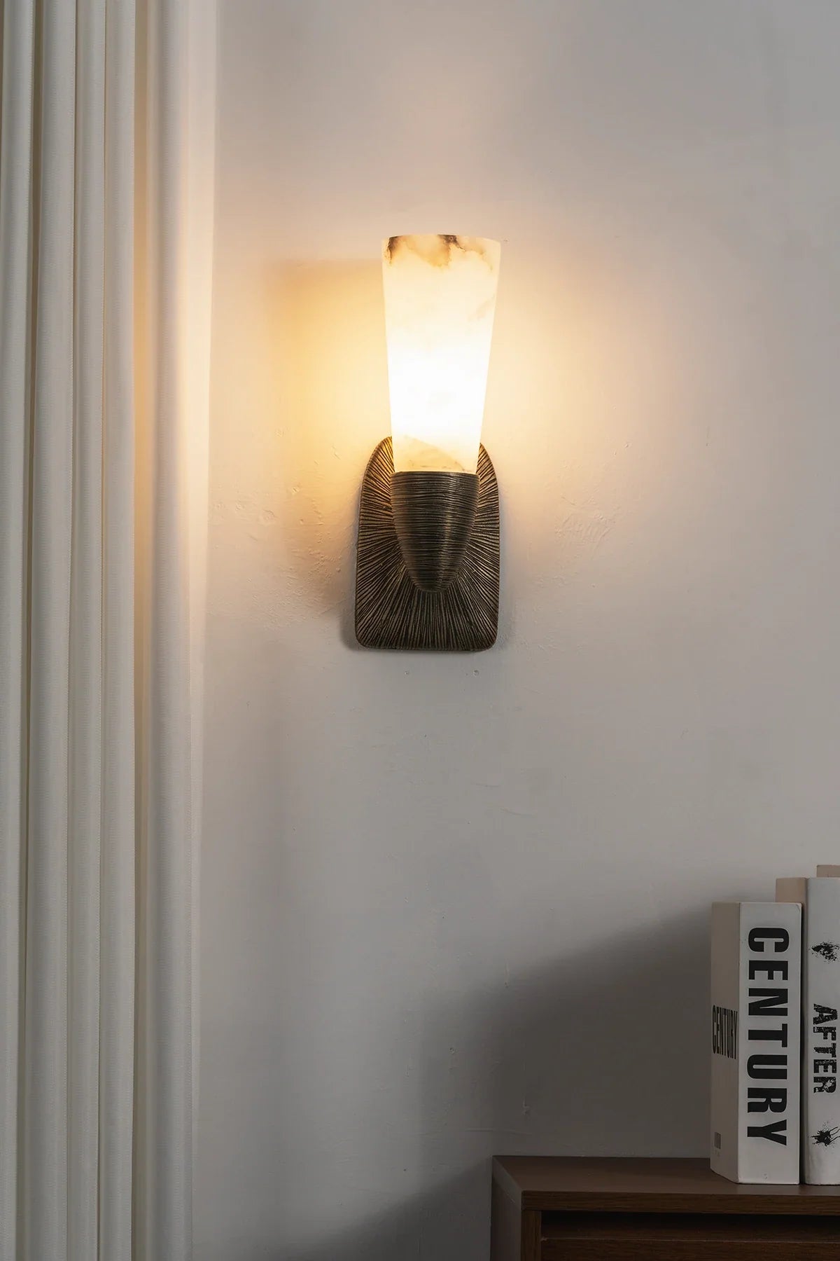 Twist Tapered Alabaster Wall Sconce – Alabaster detail 17
