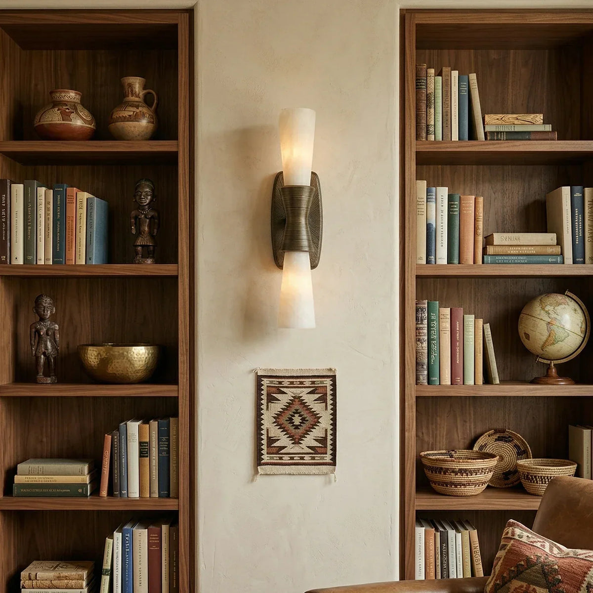 Twist Tapered Alabaster Wall Sconce – Alabaster detail 5