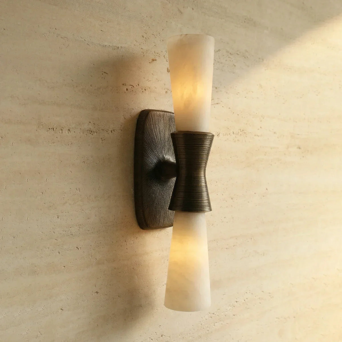 Twist Tapered Alabaster Wall Sconce – Alabaster detail 13
