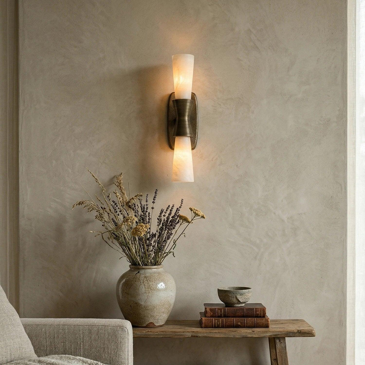 Twist Tapered Alabaster Wall Sconce – Alabaster detail 4