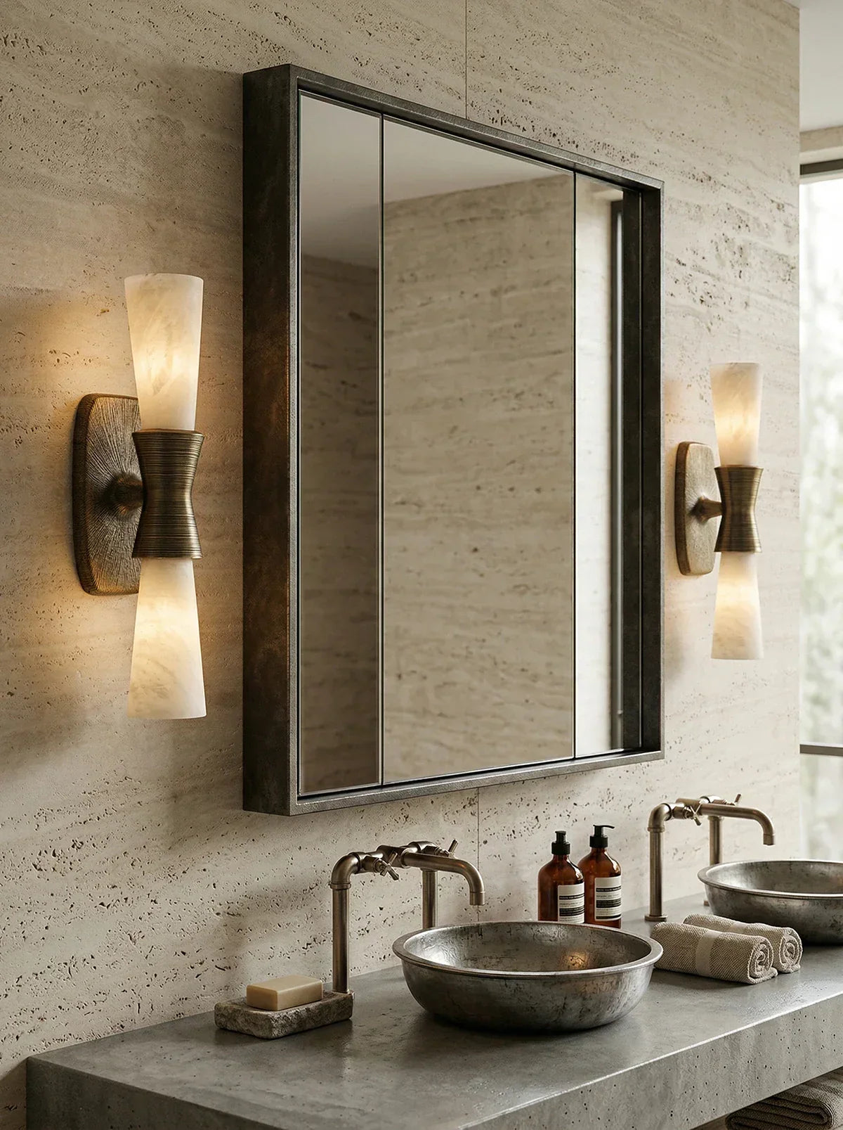 Twist Tapered Alabaster Wall Sconce – Alabaster detail 11