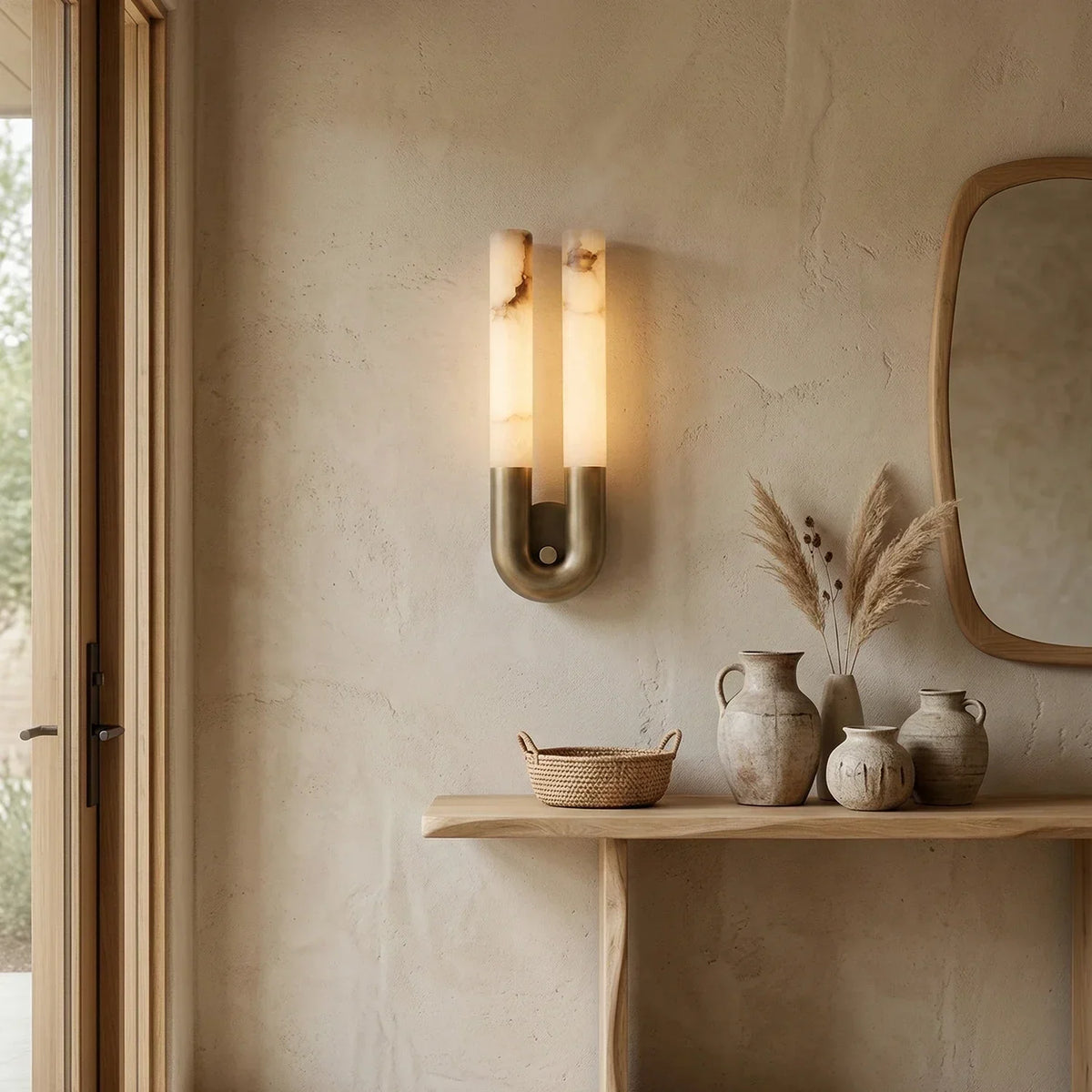 U-Shape Alabaster Arch Wall Sconce – Alabaster detail 2