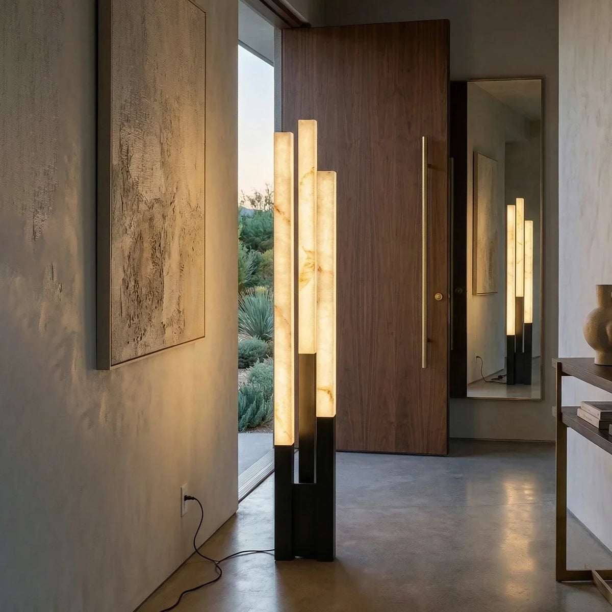 Vertical Alabaster Geometric Floor Lamp – Alabaster detail 2