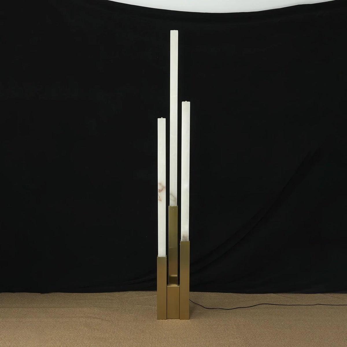 Vertical Alabaster Geometric Floor Lamp – Alabaster detail 14