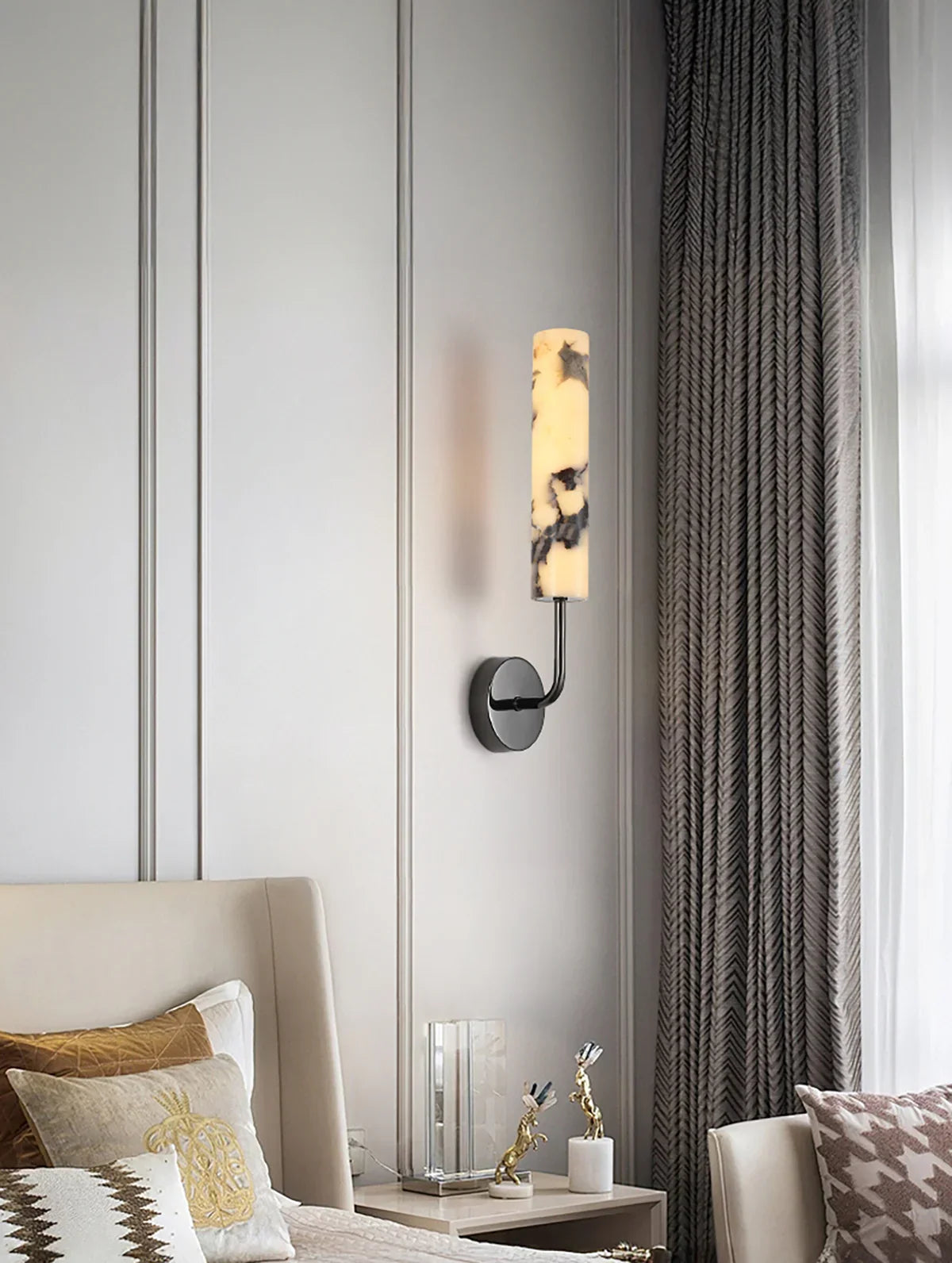 Vertical Marble Cylindrical Wall Light – Marble detail 6