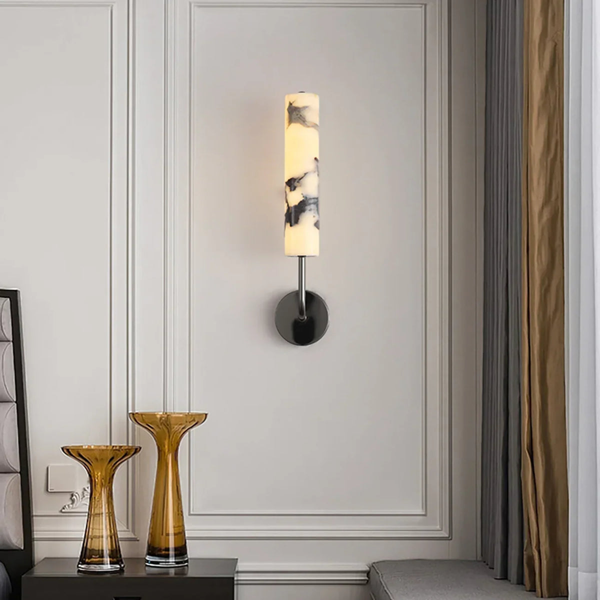 Vertical Marble Cylindrical Wall Light – Marble detail 2