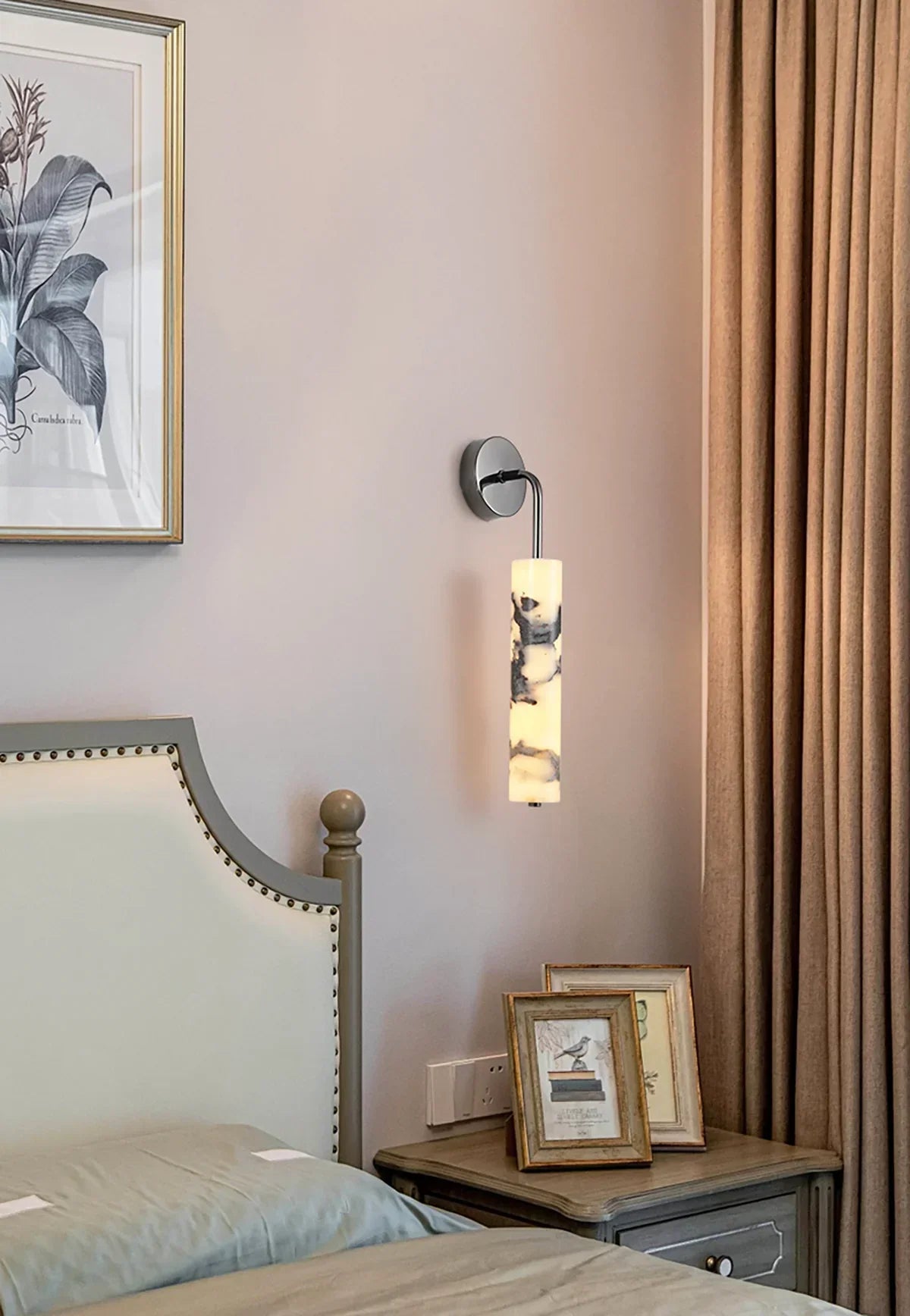 Vertical Marble Cylindrical Wall Light – Marble detail 4