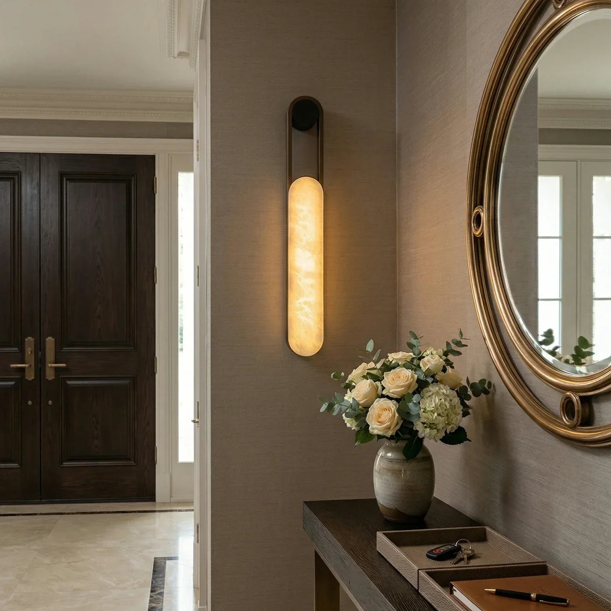 Vertical Ring Handle Alabaster Wall Lamp – Alabaster detail 3