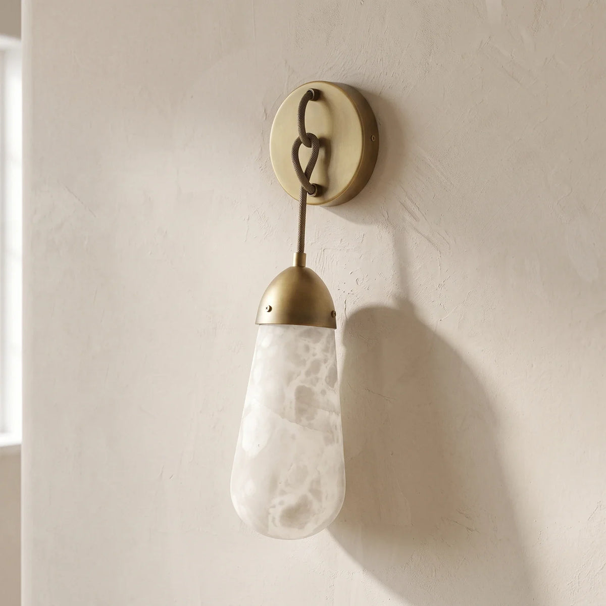 Wren Hanging Alabaster Sconce – Alabaster detail 15